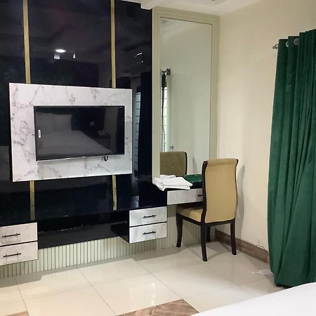 Rose Valet Guest House Islamabad Extérieur photo