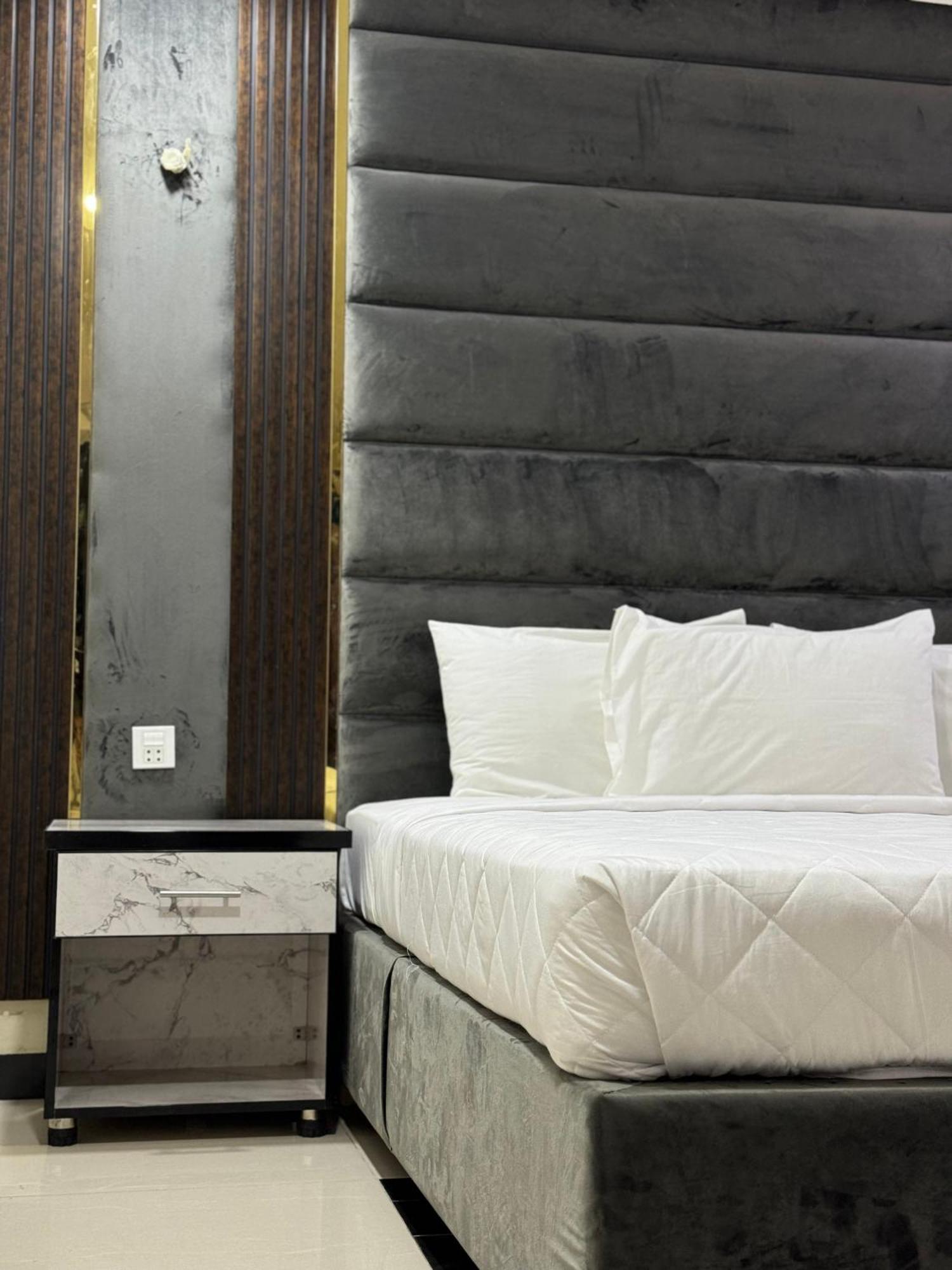 Rose Valet Guest House Islamabad Extérieur photo