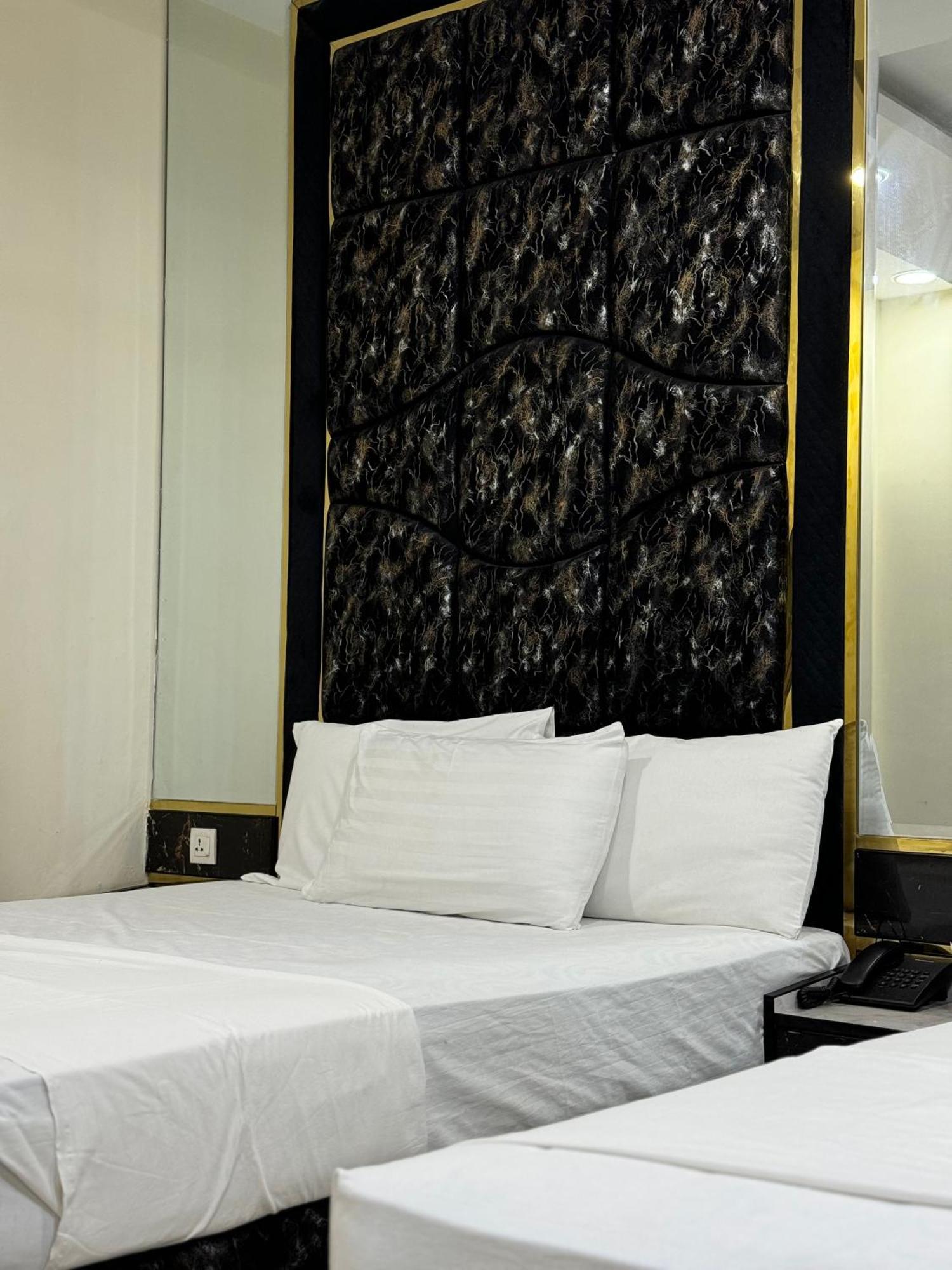 Rose Valet Guest House Islamabad Extérieur photo