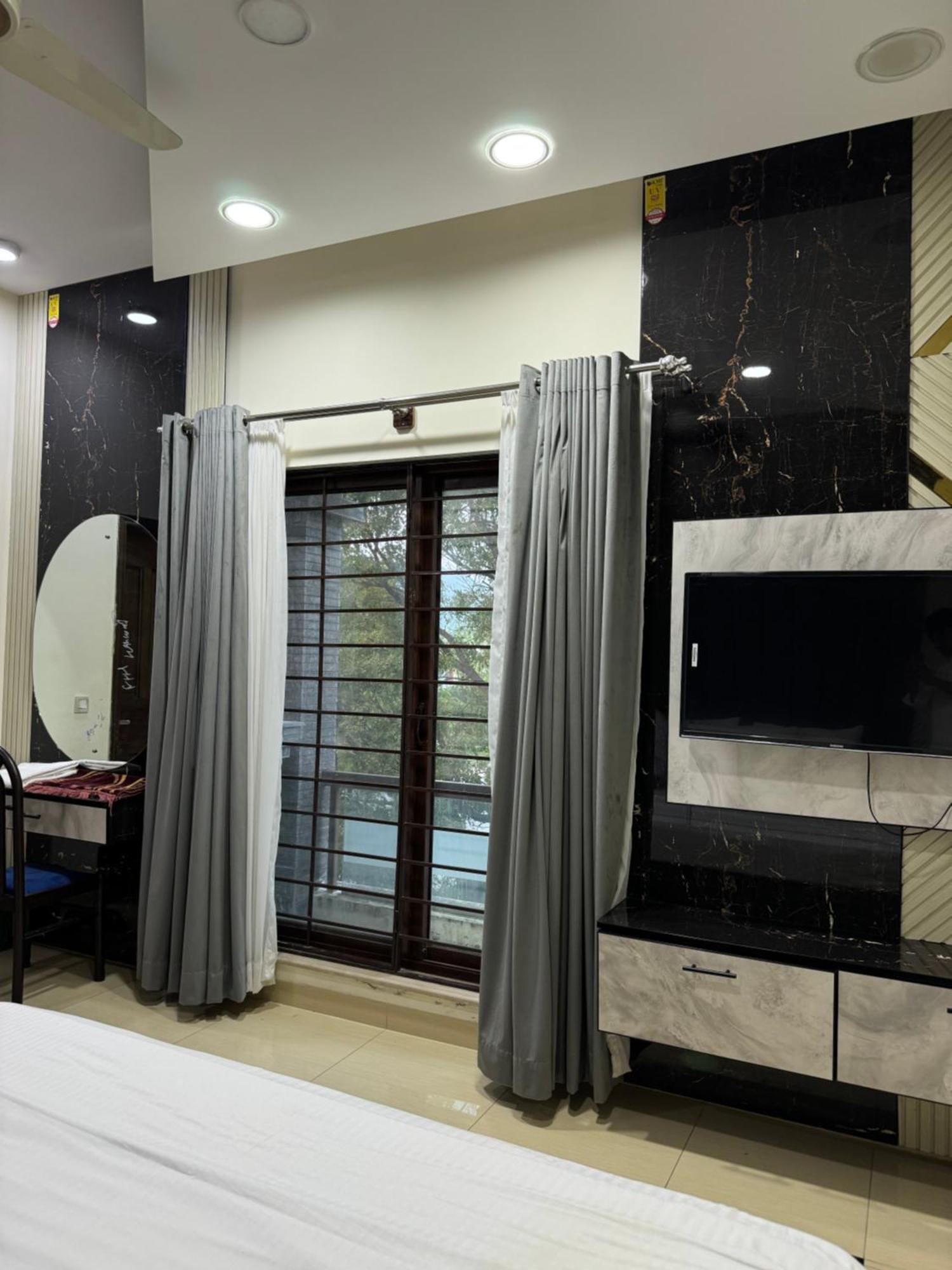 Rose Valet Guest House Islamabad Extérieur photo